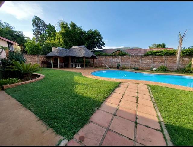 3 BEDROOM HOUSE FOR SALE IN PARKTOWN ESTATE